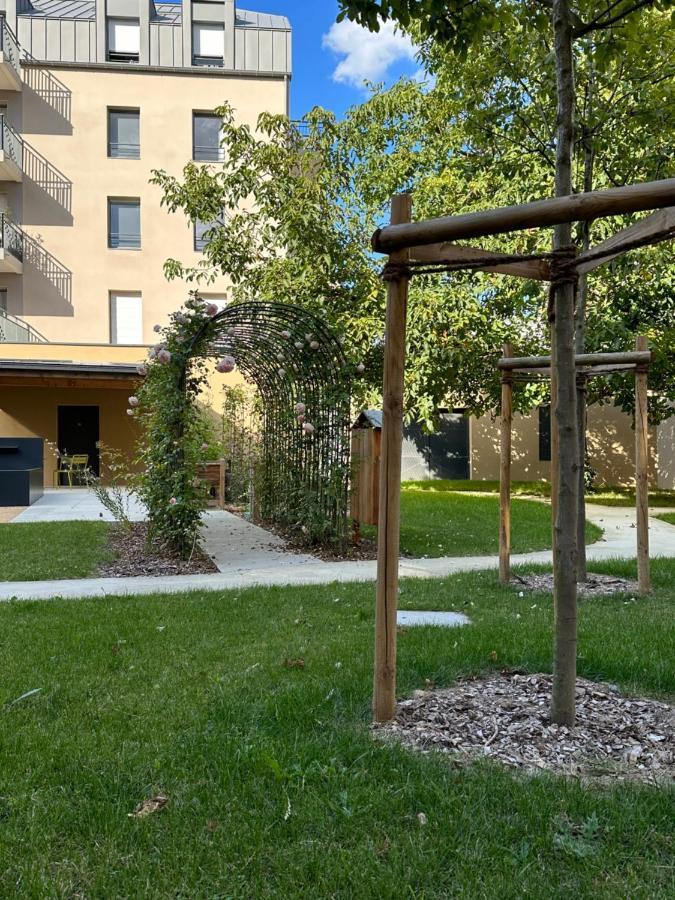 L'Aumonerie Apartamento Angers Exterior foto